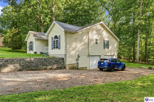 87 Pine Ridge Drive, Brandenburg, KY 40108