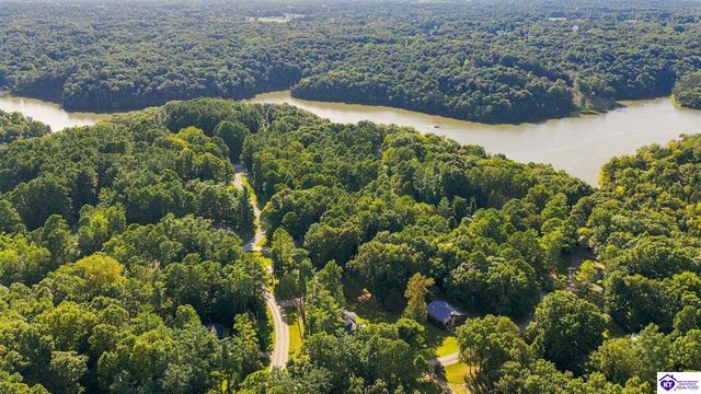 87 Pine Ridge Drive, Brandenburg, KY 40108
