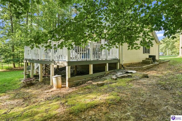 87 Pine Ridge Drive, Brandenburg, KY 40108