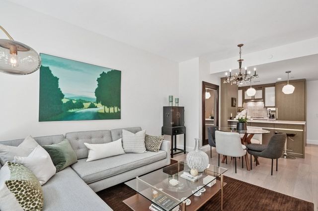 100 Lovejoy Wharf 5N, Boston, MA 02114