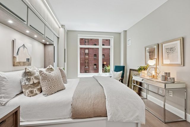 100 Lovejoy Wharf 5N, Boston, MA 02114