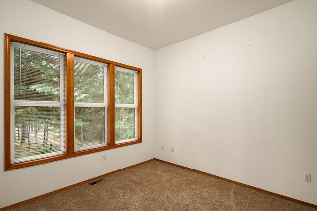 7001 E Chattaroy Rd, Chattaroy, WA 99003