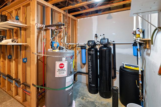 7001 E Chattaroy Rd, Chattaroy, WA 99003