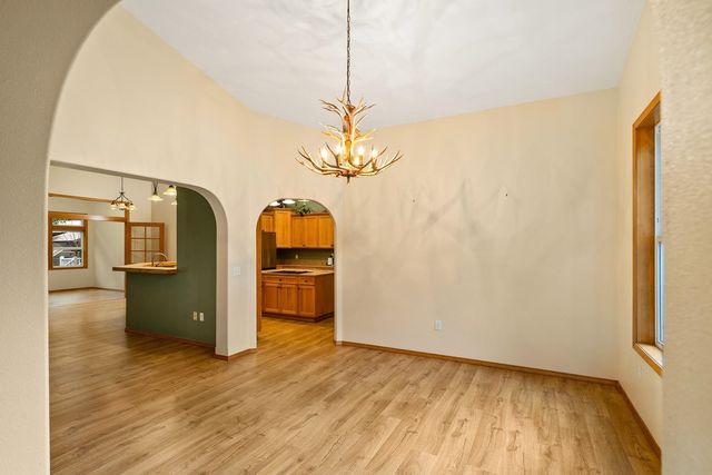 7001 E Chattaroy Rd, Chattaroy, WA 99003