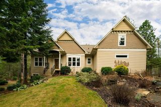 7001 E Chattaroy Rd, Chattaroy, WA 99003