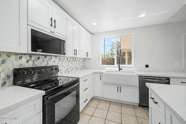 1207 E TONTO Lane, Phoenix, AZ 85024