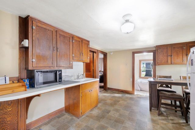 422 3rd Avenue, Baraboo, WI 53913