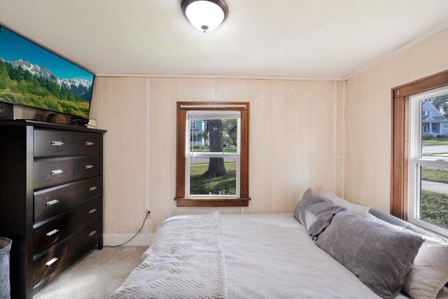 422 3rd Avenue, Baraboo, WI 53913