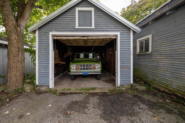 422 3rd Avenue, Baraboo, WI 53913