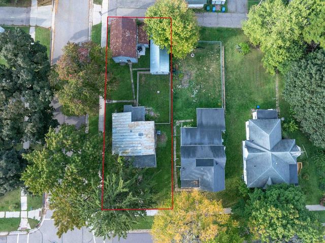 422 3rd Avenue, Baraboo, WI 53913