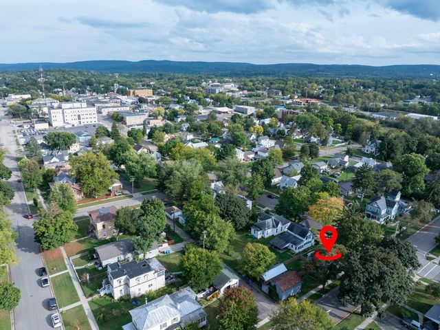 422 3rd Avenue, Baraboo, WI 53913