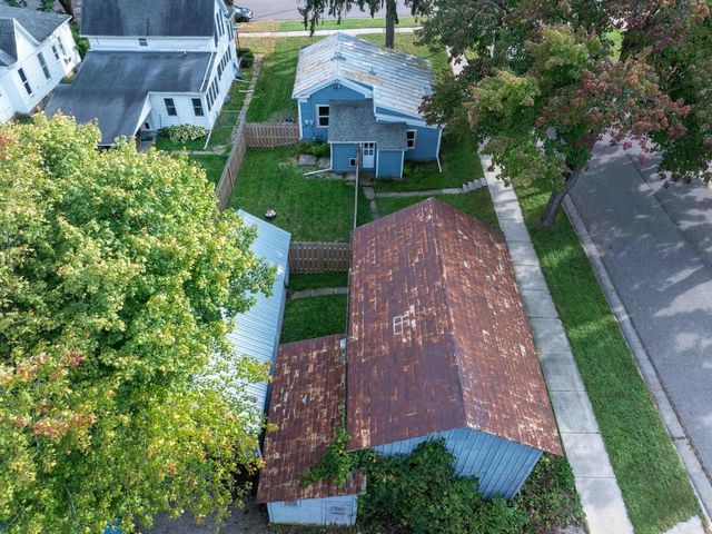 422 3rd Avenue, Baraboo, WI 53913