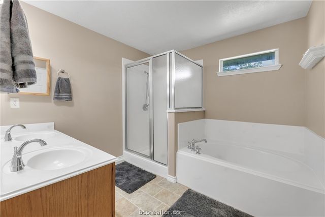 6981 County Road 108, Iola, TX 77861