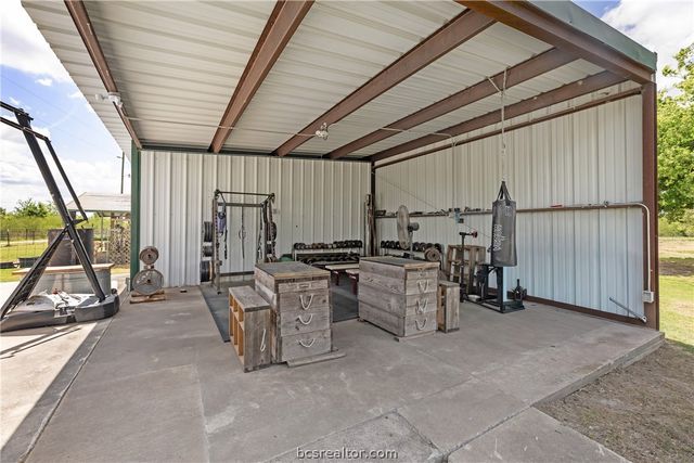 6981 County Road 108, Iola, TX 77861