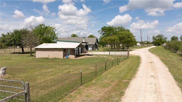 6981 County Road 108, Iola, TX 77861