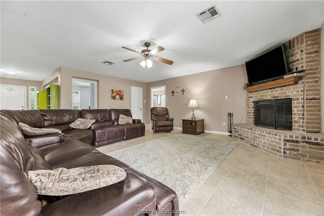 6981 County Road 108, Iola, TX 77861
