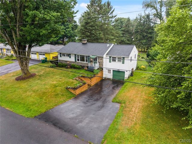 129 Wadsworth Road, Clay, NY 13212