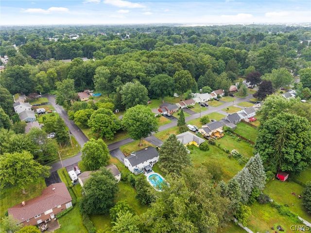 129 Wadsworth Road, Clay, NY 13212
