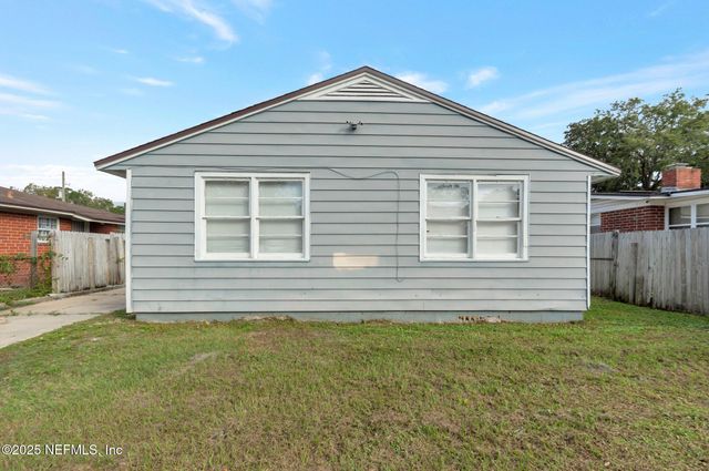 1478 W 11TH Street, Jacksonville, FL 32209