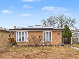 9417 Lawler Avenue, Skokie, IL 60077