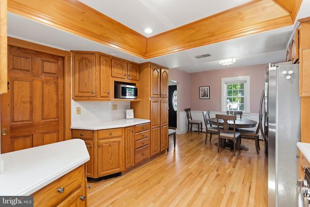 144 MAPLE SHADE AVE, Hamilton, NJ 08610