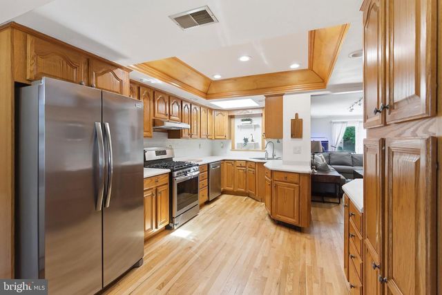 144 MAPLE SHADE AVE, Hamilton, NJ 08610