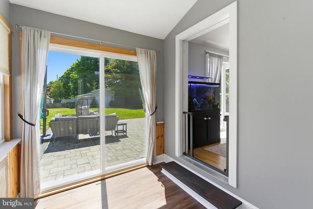 144 MAPLE SHADE AVE, Hamilton, NJ 08610