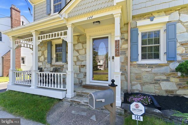 144 MAPLE SHADE AVE, Hamilton, NJ 08610