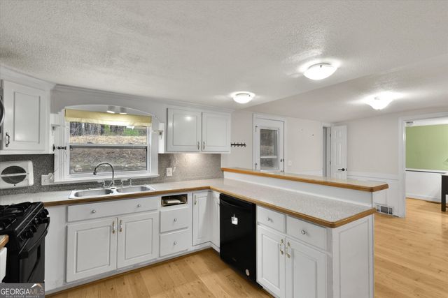 9871 Cumming Highway, Canton, GA 30115