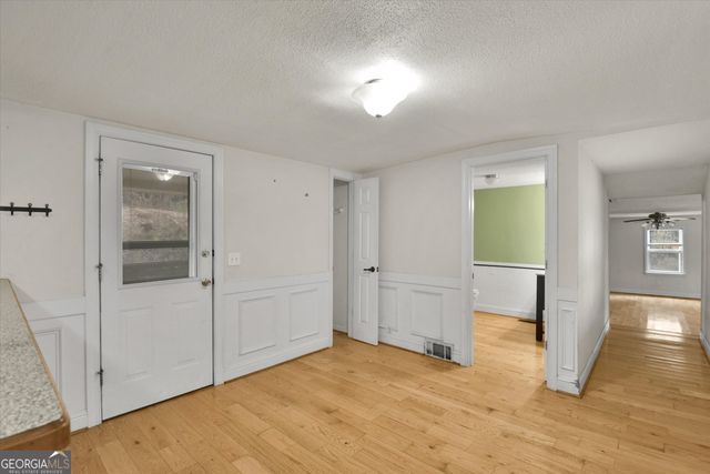 9871 Cumming Highway, Canton, GA 30115