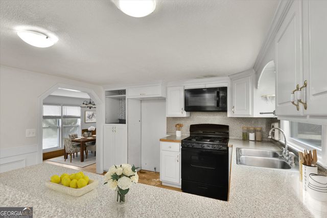 9871 Cumming Highway, Canton, GA 30115