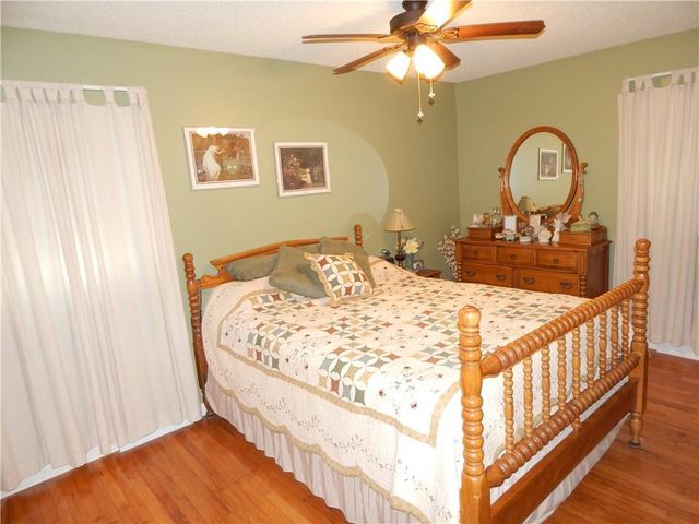 237 FAIRLANE Street, Lansing, KS 66043