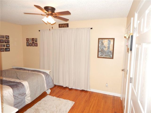 237 FAIRLANE Street, Lansing, KS 66043