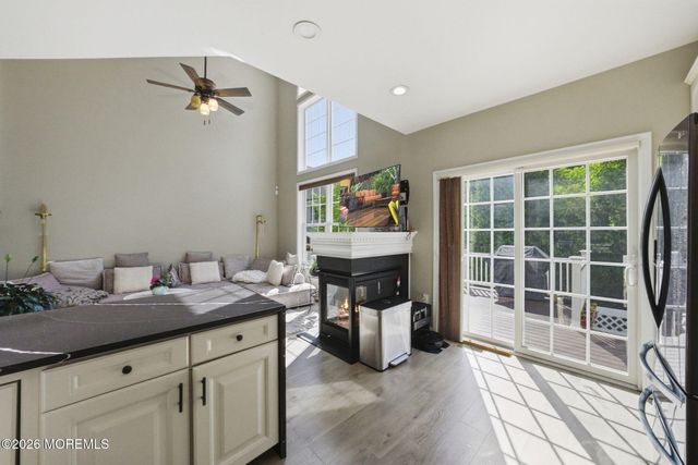 7 Demarest Drive, Manalapan, NJ 07726