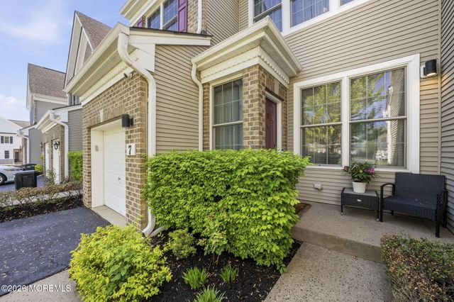 7 Demarest Drive, Manalapan, NJ 07726