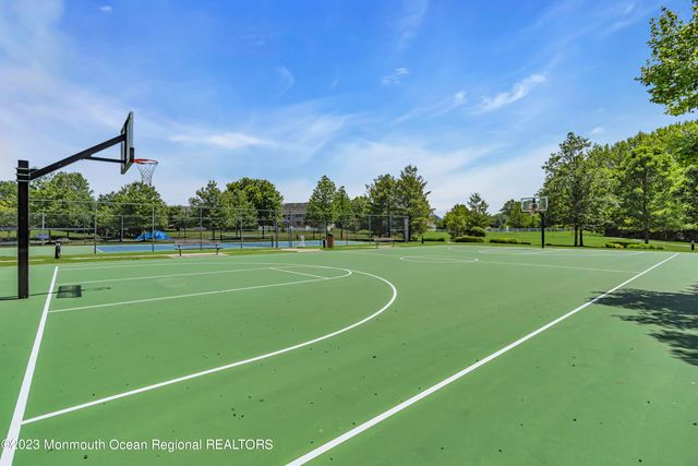 7 Demarest Drive, Manalapan, NJ 07726