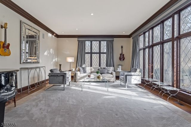 101 Sunnybranch Rd, Far Hills Boro, NJ 07931