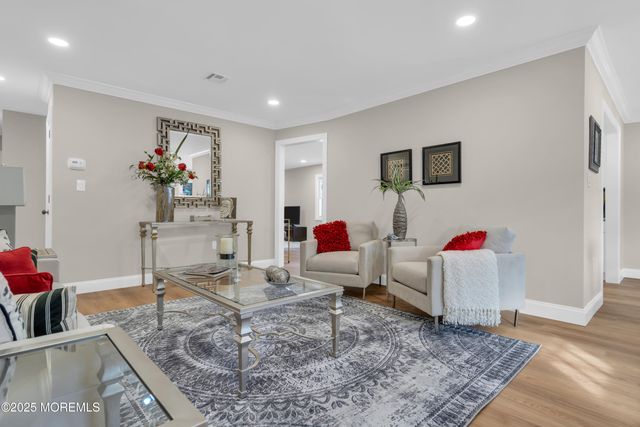 18 Meadowbrook Road, Brick, NJ 08723