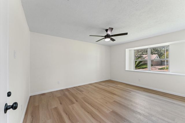 2914 Riata Lane, Houston, TX 77043