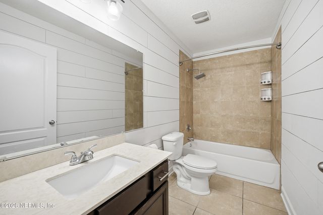 144 PRINCE ALBERT Avenue, St. Johns, FL 32259