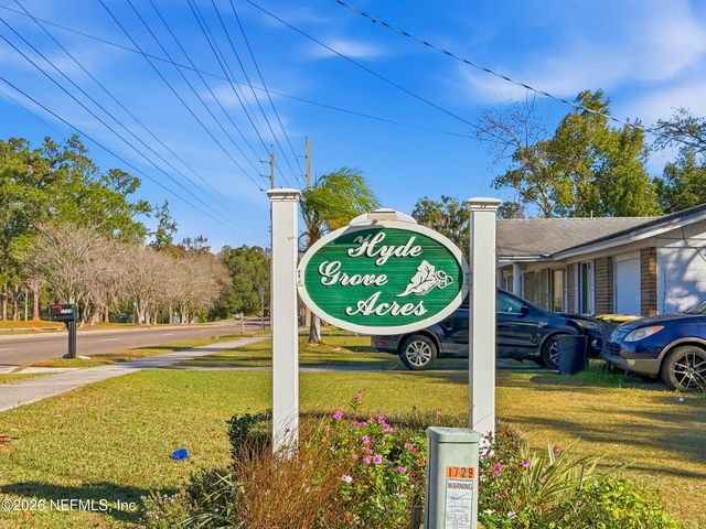 144 PRINCE ALBERT Avenue, St. Johns, FL 32259