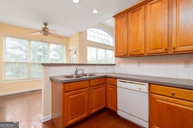 5535 Sylvania Drive SE, Mableton, GA 30126