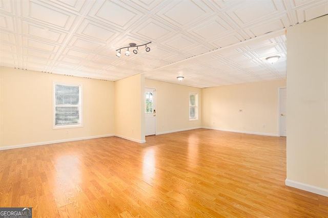 5535 Sylvania Drive SE, Mableton, GA 30126