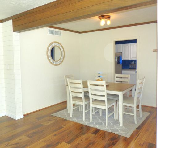 1031 11th, Brady, TX 76825