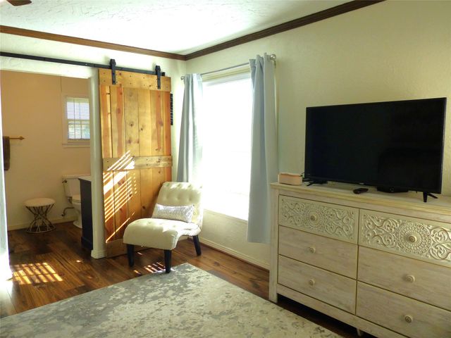 1031 11th, Brady, TX 76825