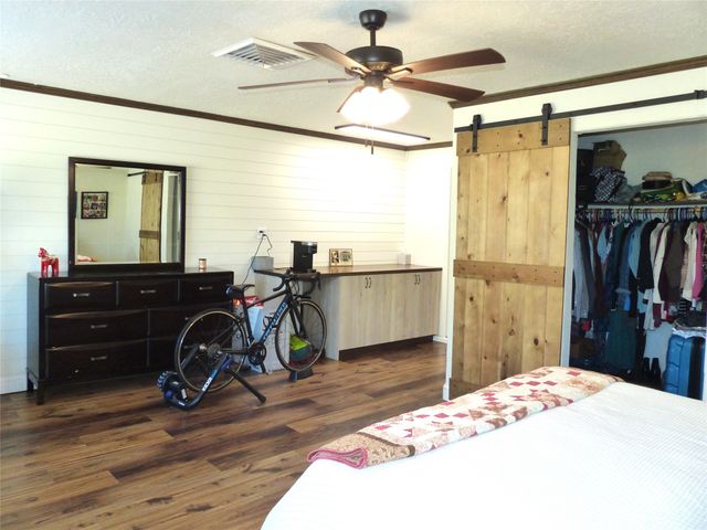 1031 11th, Brady, TX 76825