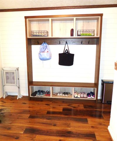 1031 11th, Brady, TX 76825