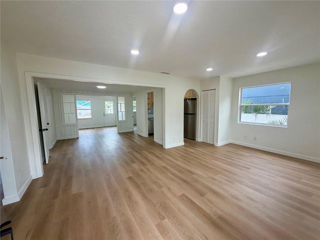 3938 2ND AVENUE N, St Petersburg, FL 33713