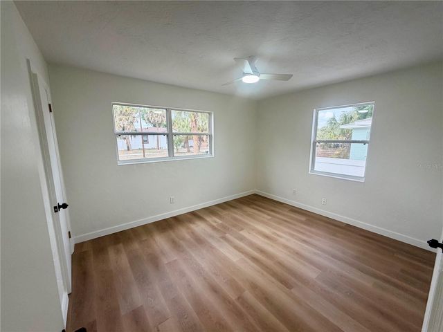 3938 2ND AVENUE N, St Petersburg, FL 33713