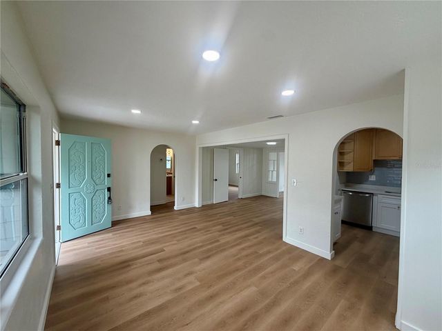 3938 2ND AVENUE N, St Petersburg, FL 33713